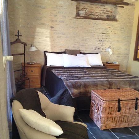 Logis Hotel La Grange Du Relais Colombey-les-Deux-Eglises Bagian luar foto