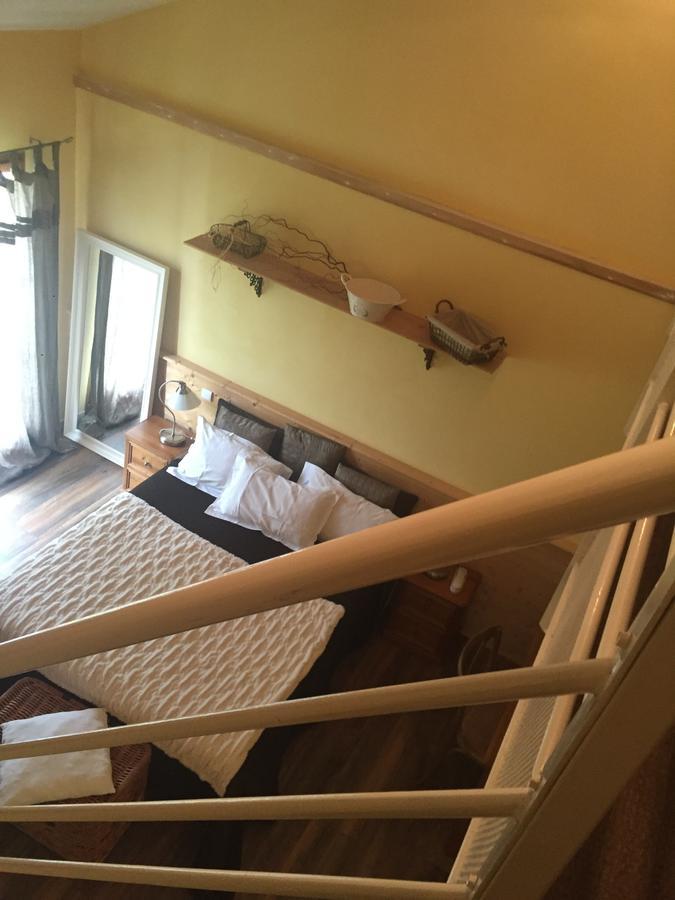 Logis Hotel La Grange Du Relais Colombey-les-Deux-Eglises Bagian luar foto